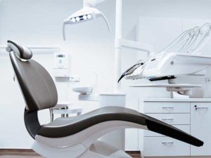 a dentist chair with all the dental amenities